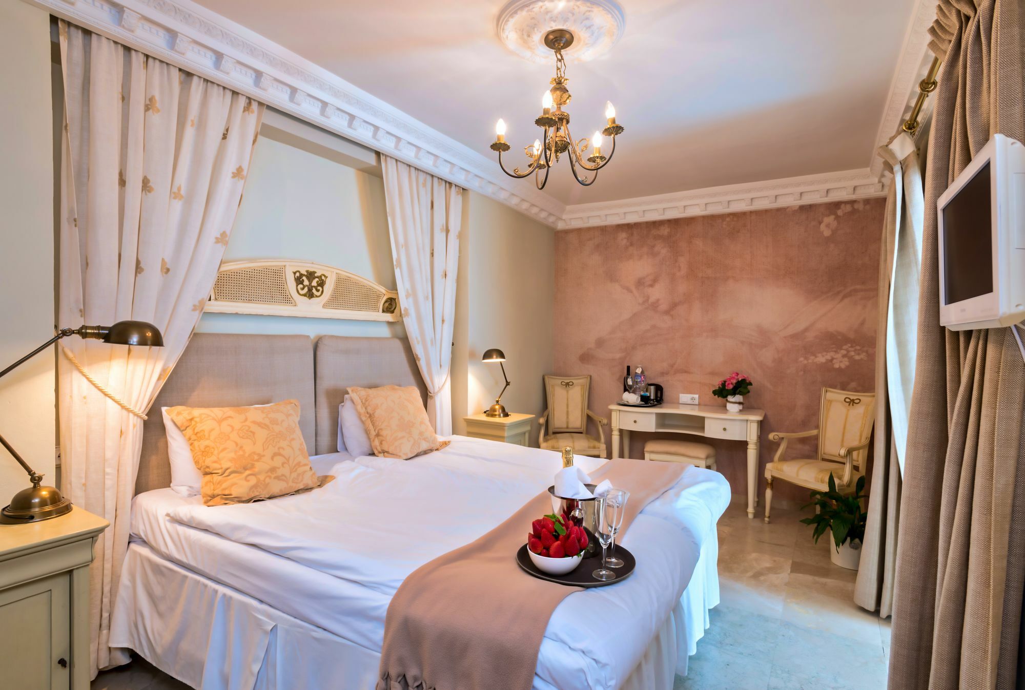 The Town House (Adults Only) Hotel มาร์เบยา ภายนอก รูปภาพ
