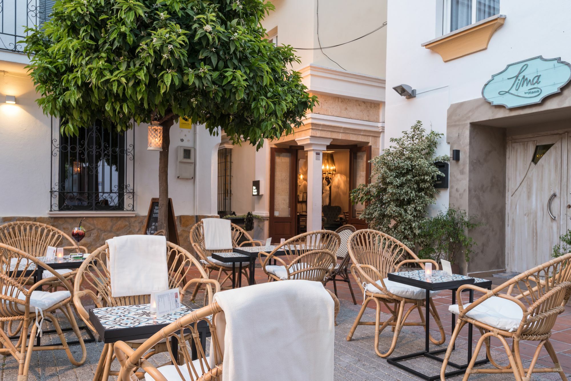 The Town House (Adults Only) Hotel มาร์เบยา ภายนอก รูปภาพ